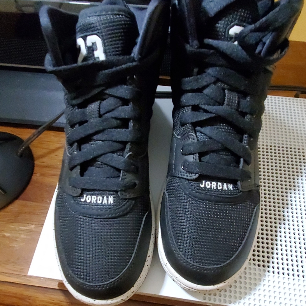 NWOB Never worn Jordans